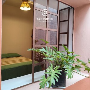 2 bedrooms, in-room safe, desk, iron/ironing board - La Casita de Regina, Beautiful typical Centro house, your Home. (Oaxaca de Juárez)