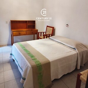 2 bedrooms, in-room safe, desk, iron/ironing board - La Casita de Regina, Beautiful typical Centro house, your Home. (Oaxaca de Juárez)