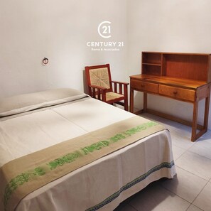 2 bedrooms, in-room safe, desk, iron/ironing board - La Casita de Regina, Beautiful typical Centro house, your Home. (Oaxaca de Juárez)