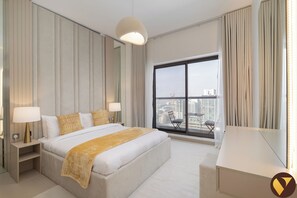 Luxury-Apartment, Balkon, Parkblick | Bügeleisen/Bügelbrett, Babybetten, kostenloses WLAN, Bettwäsche