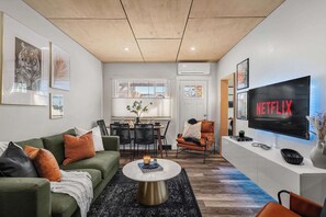 Televisie en een kantoor