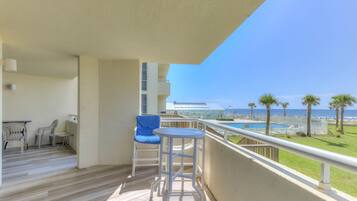 Condo, Multiple Beds (Perdido Sun 116) | Outdoor dining