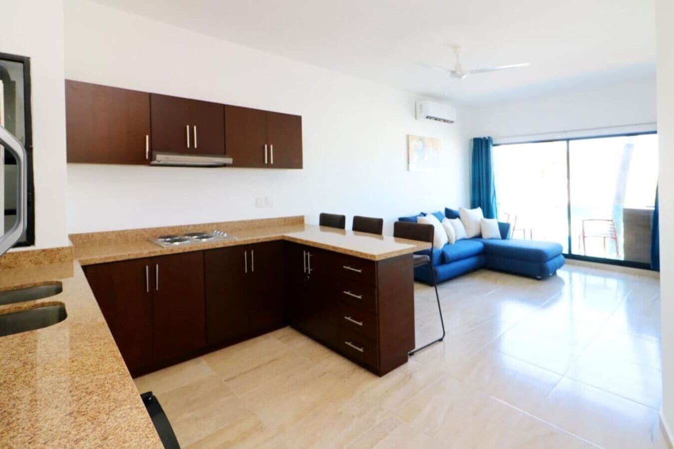 Comfort Apartment, Balcony | Living area