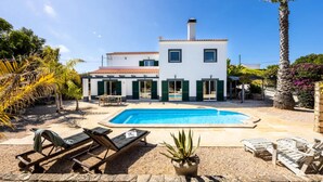 Indoor pool, outdoor pool - Holiday Home in Serene Algarve Nature (Aljezur)