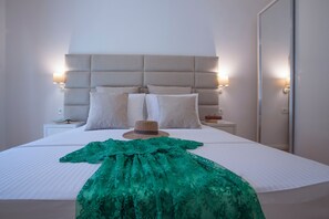 Tabla de planchar con plancha, wifi y ropa de cama 