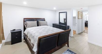 Fresh 2BR Duplex Pets Welcome