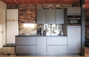 Réfrigérateur, four, lave-vaisselle