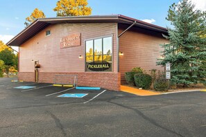 Exterior - Pinetop Country Club Getaway: Pool & Family Fun! (Pinetop Country Club)