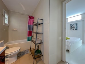 Apartamento | Banheiro | Secador de cabelo 