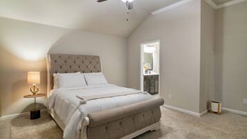 4 chambres, fer et planche à repasser, Wi-Fi, draps fournis