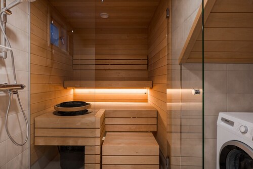 Villa Kuura A8 by Aavalevi