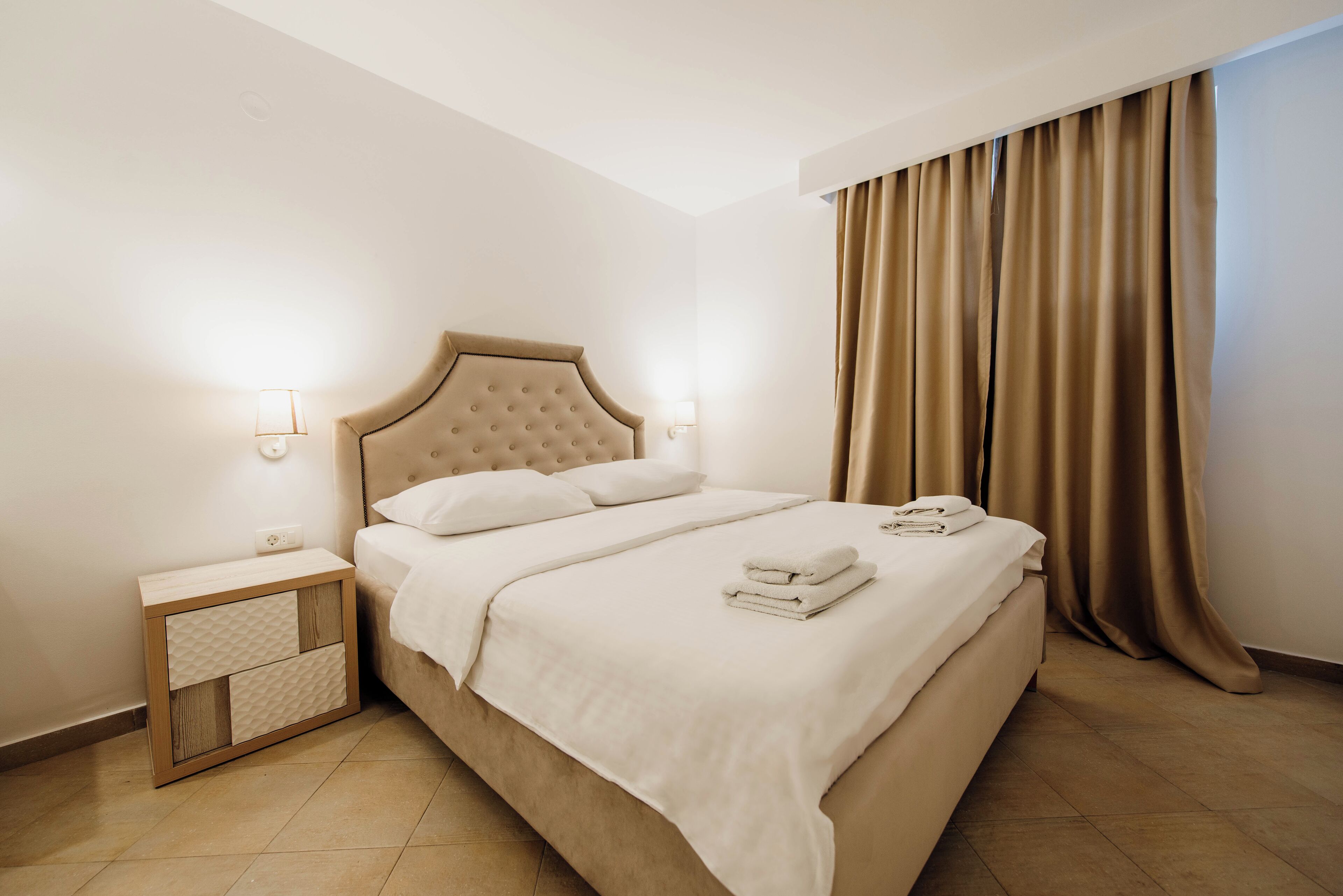 アイロン / アイロン台、WiFi、ベッドシーツ