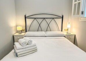 Apartment - Studio in Torremolinos by Playa El Bajondillo (Torremolinos)