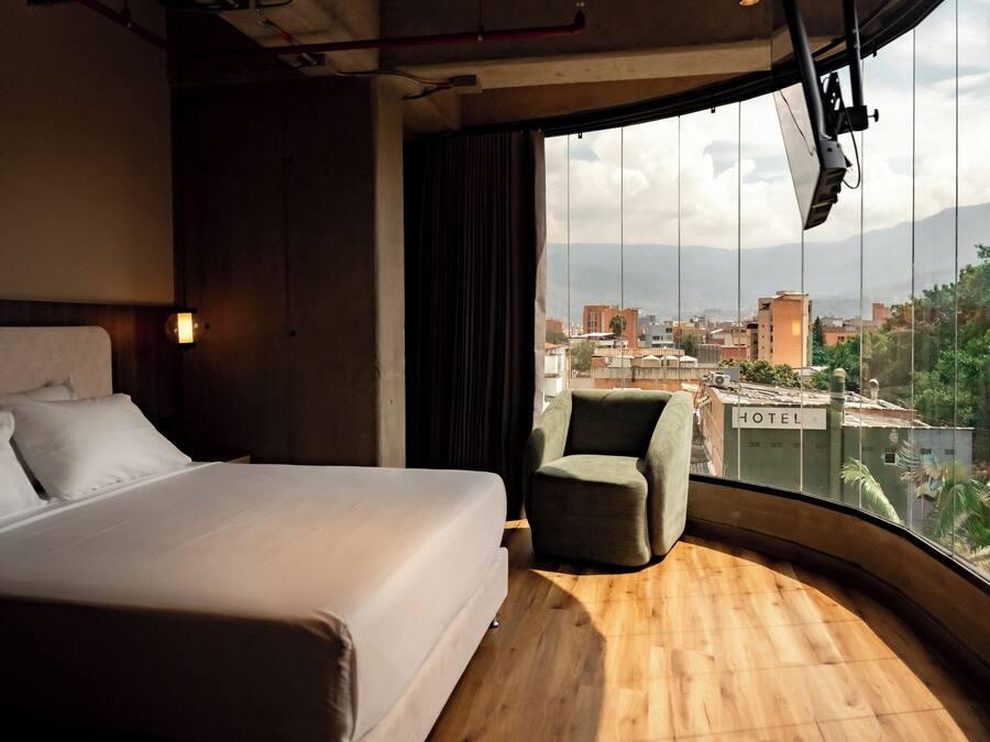 Superior Room, City View