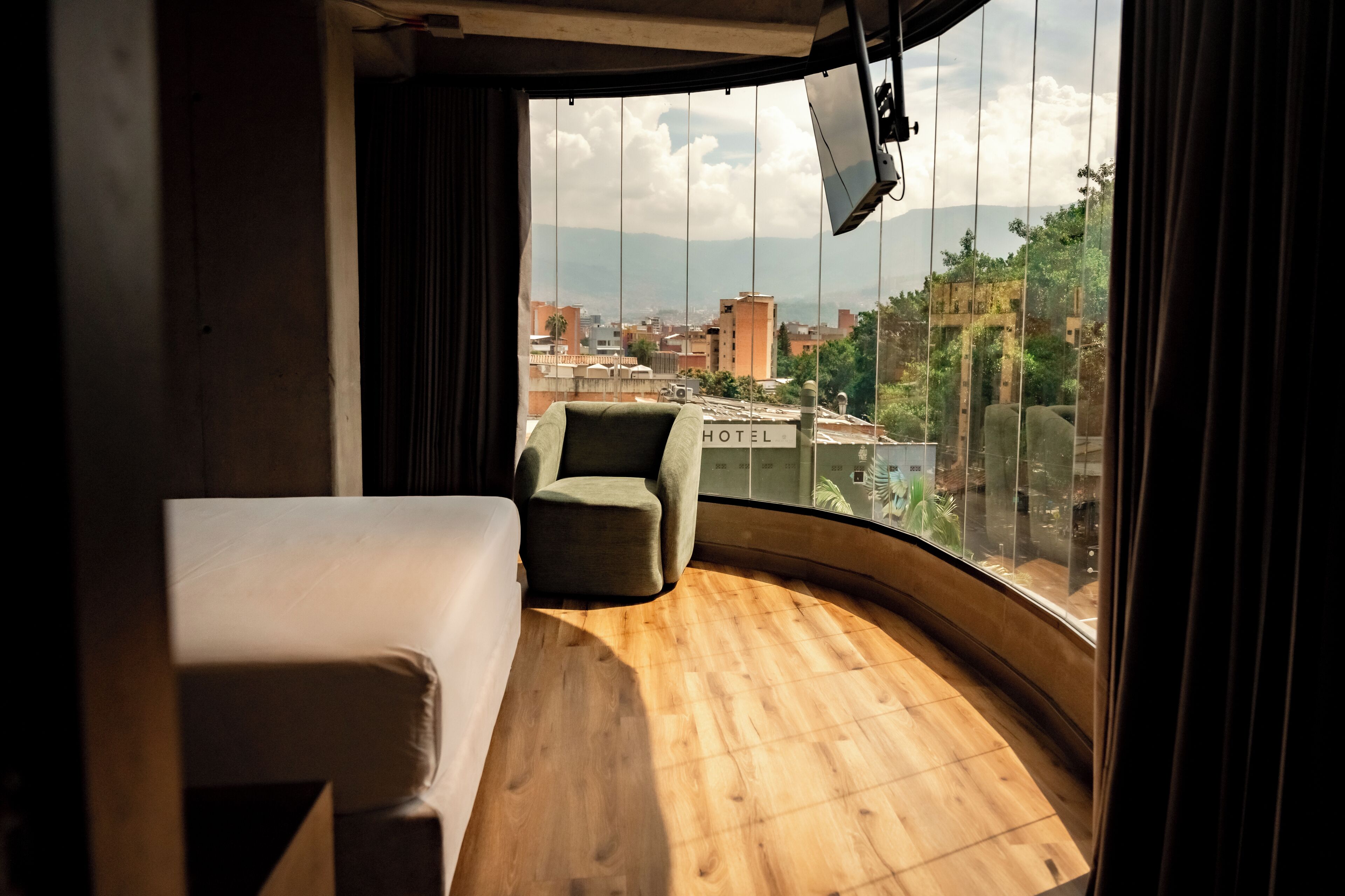 Quarto superior, vista para a cidade | Cofres nos quartos, Wi-Fi de cortesia