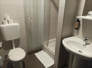 Bathroom - Gateway to Herzegovina’s Heritage - Standard Suite (Capljina)