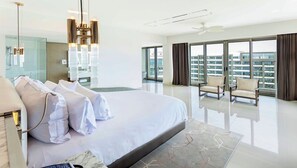 Skrivebord, strygejern/strygebræt, Wi-Fi, sengetøj