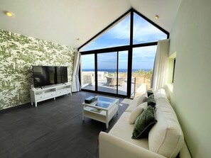Living area - Sea & Golf View 2BR Villa with Beach & Pool Access & Terrace - Seascape Stays (Soma Bay)