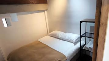 Standard Double Room | Free WiFi