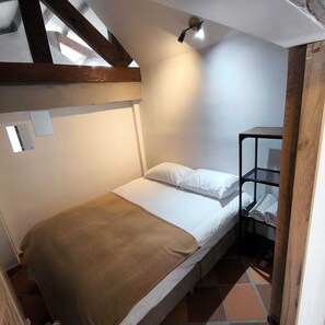 Wifi gratis y ropa de cama 