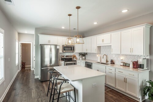 Stylish 3BR Gallatin Getaway by LCS Signature Properties