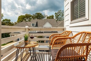 Property grounds - Stylish 3BR Gallatin Getaway by LCS Signature Properties (Gallatin)