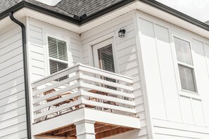 Property grounds - Stylish 3BR Gallatin Getaway by LCS Signature Properties (Gallatin)