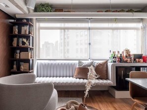 TV, stereo - Modern+Cozy, top spot Itaim Bibi (São Paulo)