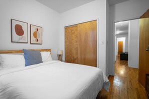 2 bedrooms, iron/ironing board, free WiFi, bed sheets - 2-Bedroom Apartment in Hells Kitchen - Manhattan! (New York)