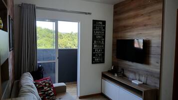 Basic Apartment | Living area