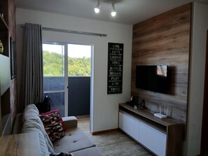 Basic Apartment | Living area - Apt en el Centro de Penha, a 500 m del mar Rlt0262 (Penha)