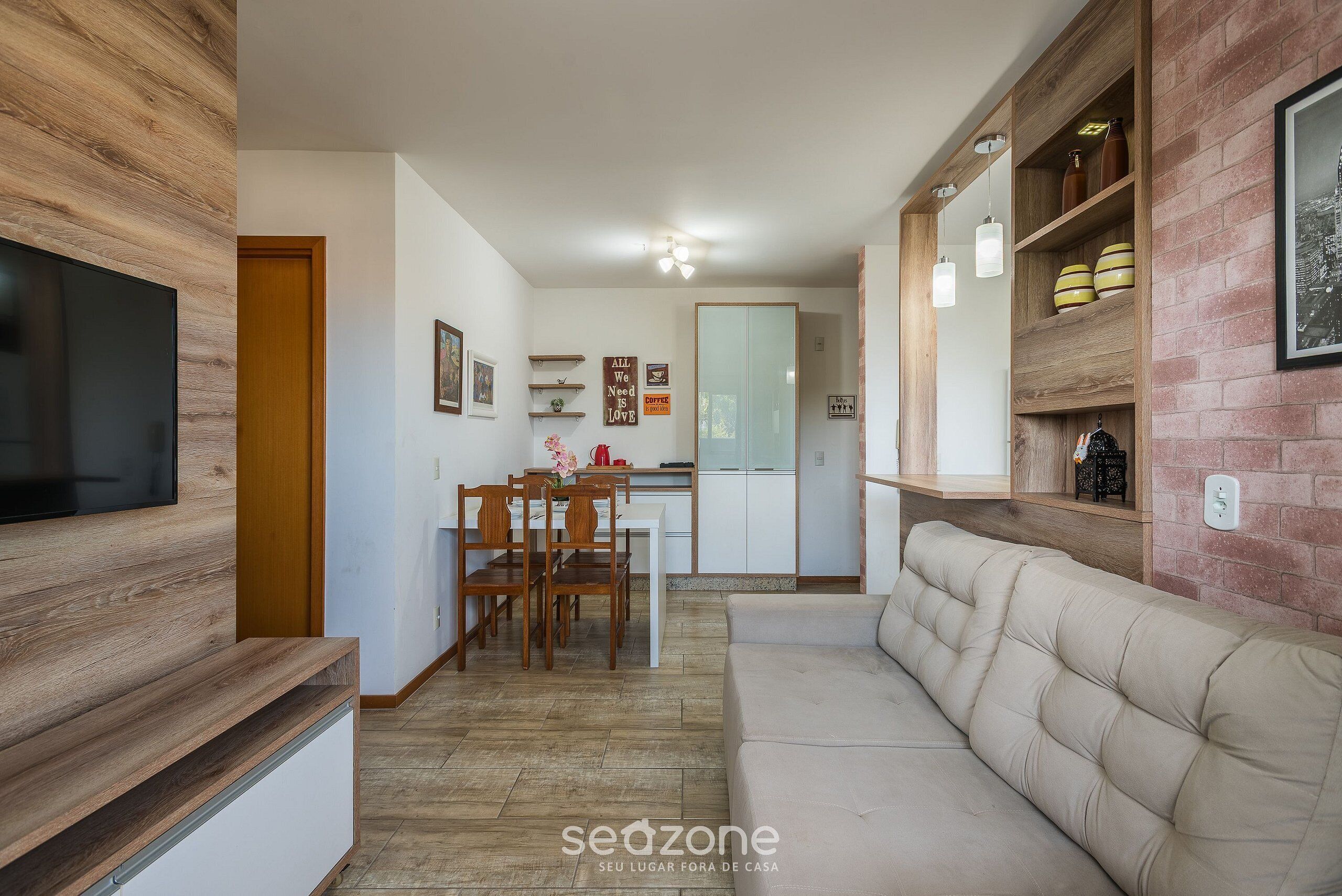 Basic Apartment | Living area