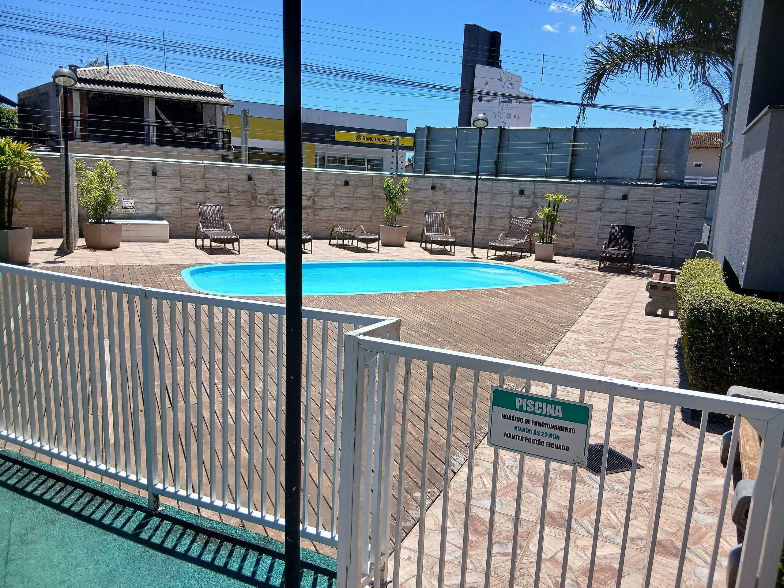 Eenvoudig appartement | Zwembad