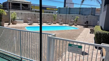 Eenvoudig appartement | Zwembad