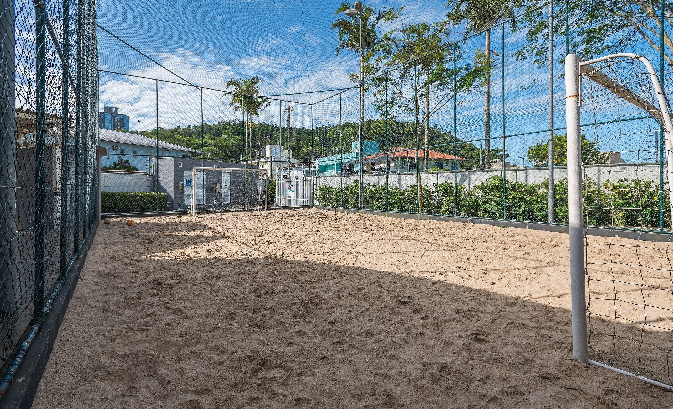 Apartamento básico | Cancha deportiva