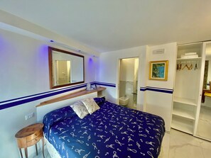 Standard-Doppelzimmer, 1 Queen-Bett, Nichtraucher, Klimaanlage | Zimmersafe, Schreibtisch, laptopgeeigneter Arbeitsplatz