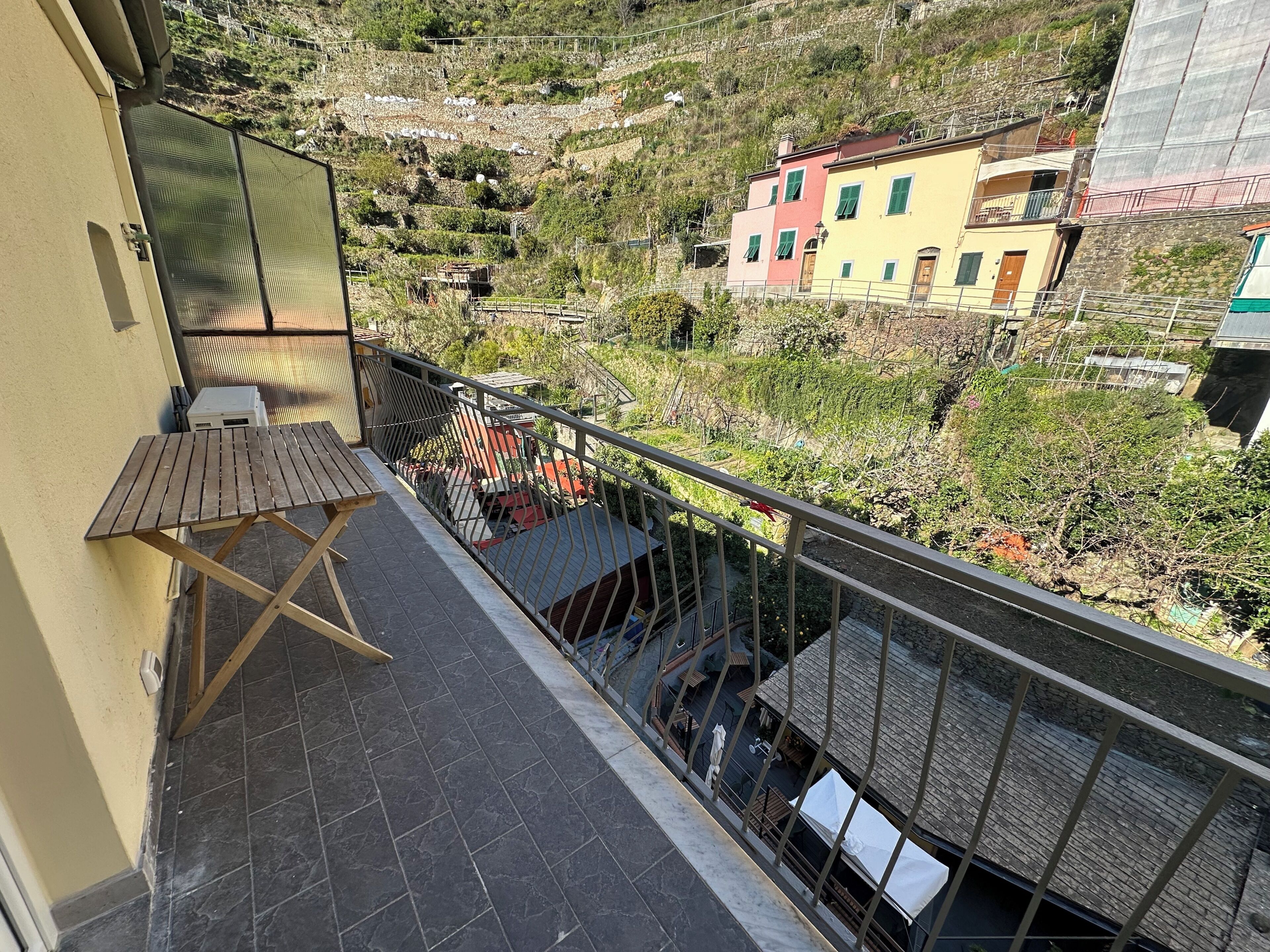 Doppia Deluxe, 1 letto queen, aria condizionata, vista mare | Terrazza/patio