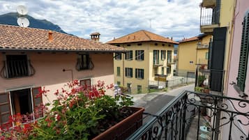 Deluxe Double Room, Balcony, City View | Property grounds