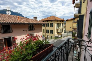 Deluxe Double Room, Balcony, City View | Property grounds