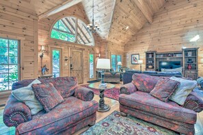 Living area - 5 BR Luxury Log Cabin | Game Room + 2 Decks (Sapphire)