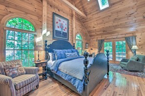 5 bedrooms - 5 BR Luxury Log Cabin | Game Room + 2 Decks (Sapphire)