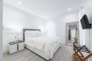 1 bedroom, iron/ironing board, free WiFi, bed sheets - Historic Renovated Knox Loft | Central + Parking! (Knoxville)