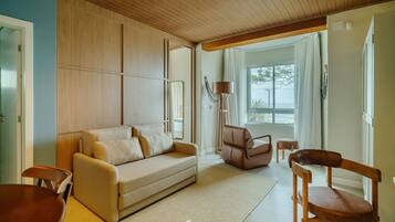 Basic Apartment | Living area