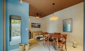 Dining - Beachfront Condominium in Morro das Pedras - Ftss (Florianópolis)