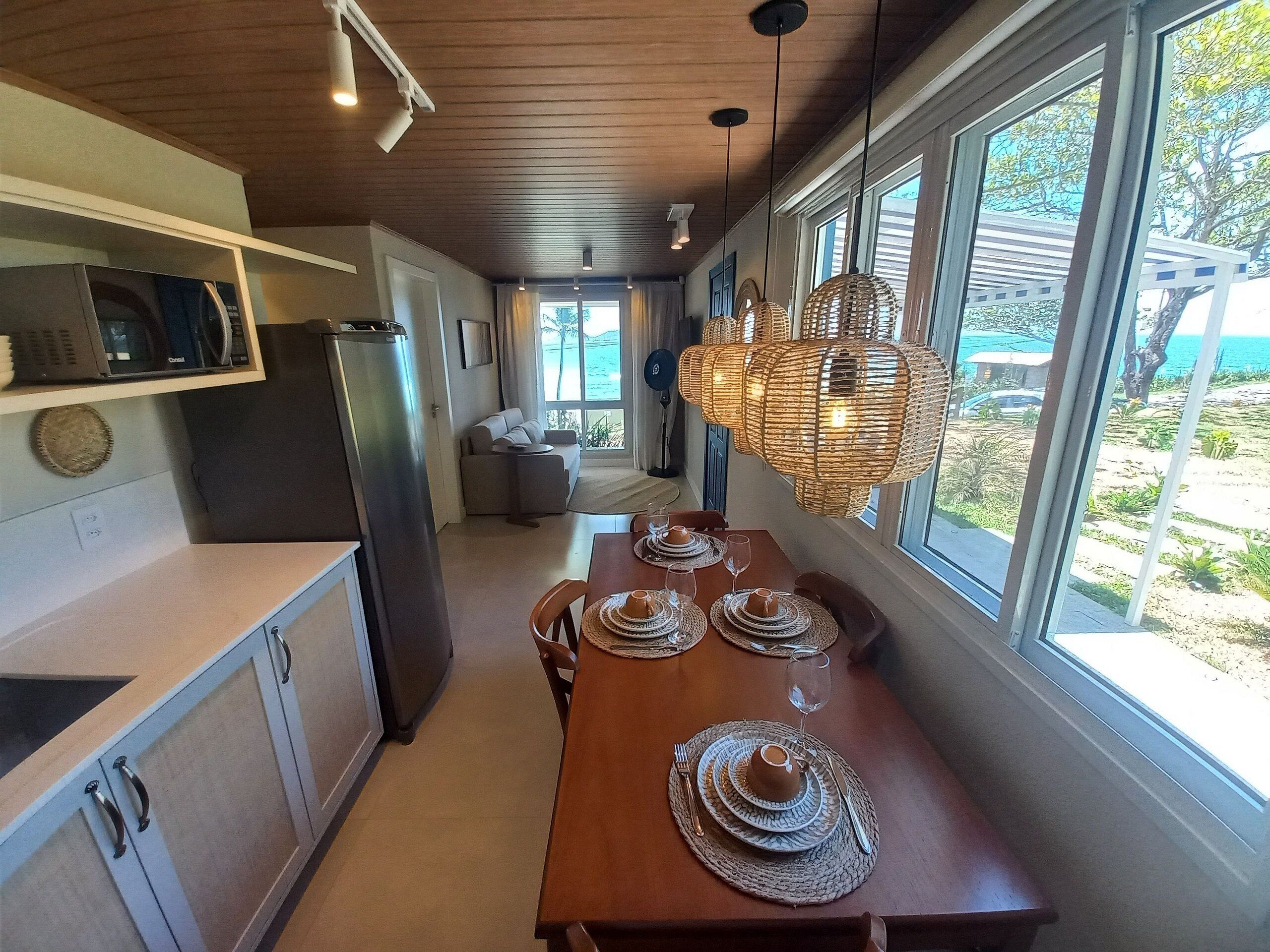 Basic Apartment | Dining