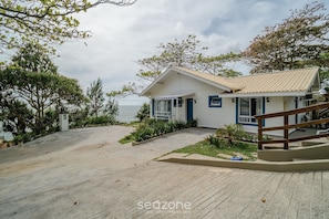 Basic Apartment | Exterior - Beachfront Condominium in Morro das Pedras - Ftss (Florianópolis)