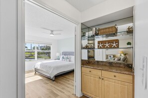 2 Schlafzimmer, Schreibtisch, Bügeleisen/Bügelbrett, WLAN