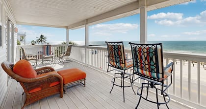 Excellent beachview home located idrectly across the beach and close to trolley