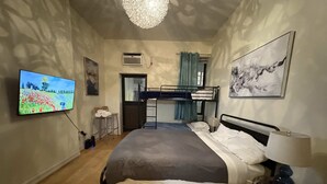 1 bedroom, iron/ironing board, WiFi - 4 Beds Suite: Empire State Building (New York)
