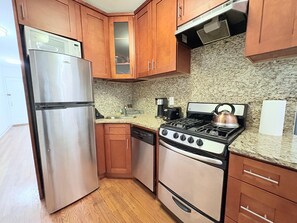 Private kitchen - Private Balcony Apartment Near Empire State Building (New York)